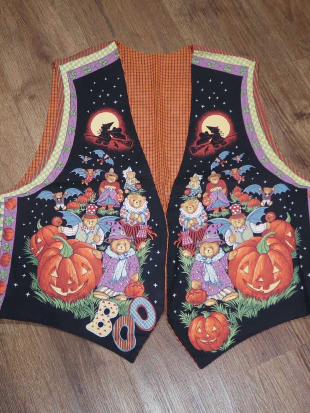 Womens Vintage Handmade Halloween Ghost Bears Reversible Vest XL/1X Granny Core
